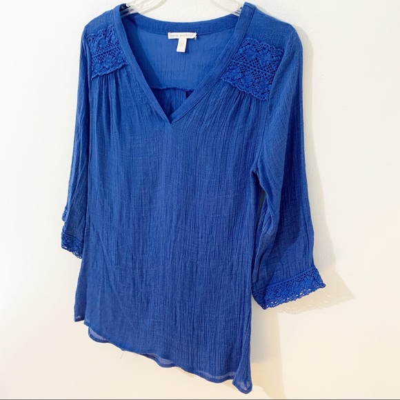 Maria Gabrielle Gauze and Crocheted Lace BlouseThree Quarter Sleeve Royal Blue💙 - Picture 2 of 7